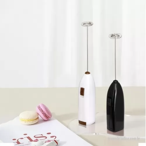 Acessório para cozinha personalizado - Acessório para cozinha Personalizado 06000 com sua logomarca. 20 anos ajudando a cotar Brindes Promocionais com várias empresas num único clique. Misturador elétrico portátil. Para o funcionamento do produto necessita de duas pilhas AA (não acompanha).Misturador elétrico portátil. Para o funcionamento do produto necessita de duas pilhas AA (não acompanha).Acessório para cozinha Personalizado, 153055, Elembrancas. Clique e Cote no Portal PromoBríndice!