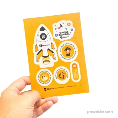 Adesivos personalizados - O adesivo sticker deve ser desenvolvido com base na identidade e na visão geral da sua marca, sem deixar de lado as características do seu público-alvo.