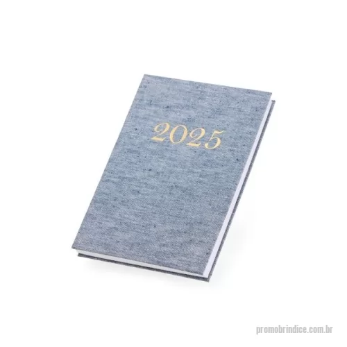 Agenda personalizada - Planeje seu dia a dia com a nossa agenda diária 2025 de linho. Organizar-se ficou ainda mais fácil! Contém folhas para dados pessoais, calendários 2025 à 2027, planejamento 2025 e DDI.
