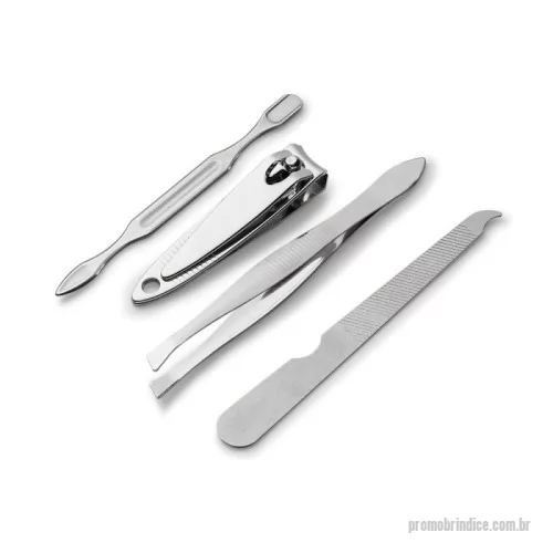 Alicate de unha personalizado - Conjunto de 4 peças para manicure em bolsa de PVC. Composto por lixa, pinça, corta unhas e empurra cutículas. 66 x 105 mm