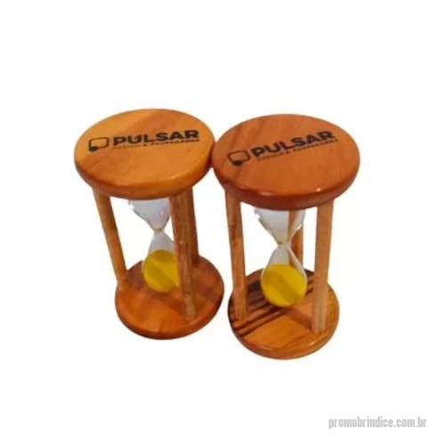 Ampulheta personalizada -  Ampulheta personalizada, fornecido com moldura de madeira e vidro com areia colorida varios tamanhos,fabricação propria. Brinde indicado para medir certa a passagem de tempo.