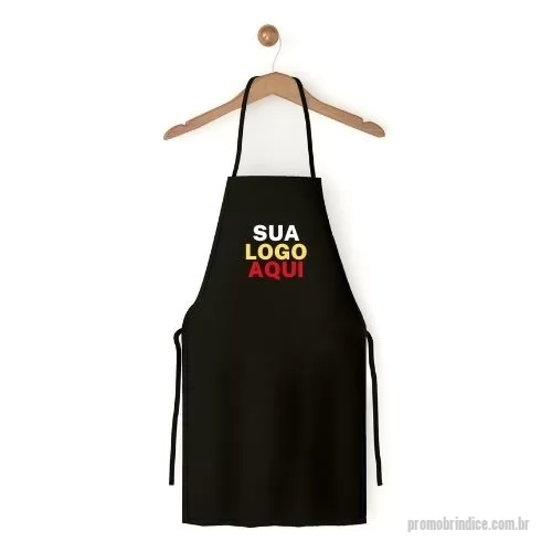 Avental personalizado - Avental para Churrasco Personalizado 3 Cores de Silk. Conheça o avental de churrasqueiro personalizável, a escolha ideal para entusiastas do churrasco e um brinde corporativo inesquecível. Este avental combina funcionalidade, elegância e personalização, assegurando que sua marca seja associada a momentos de alegria e sabor. Confeccionado com tecidos de primeira linha, oferece resistência e comodidade para horas de churrasco. Seu design pensado para o churrasqueiro moderno inclui múltiplos compartimentos para ferramentas e condimentos, garantindo que tudo esteja à mão. O que realmente destaca nosso avental é a possibilidade de personalização. Adicione o logo da sua empresa, o nome do presenteado ou uma frase tocante, tornando cada peça única. Mais do que um item promocional, é um presente que estreita laços e deixa memórias duradouras. Ideal para uso em eventos da empresa, como brinde em exposições ou presente para clientes especiais, o avental de churrasqueiro personalizável é um verda