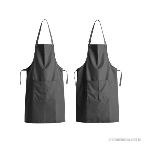 Avental personalizado - FICHA TÉCNICA – AVENTAL PROMOCIONAL / PROFISSIONAL. Descrição do Produto  Avental desenvolvido para proteção e padronização de equipes em ambientes profissionais ou promocionais. Ideal para uso em eventos, gastronomia, indústrias, feiras, ações de marketing e atividades operacionais. Produto altamente personalizável com excelente área para divulgação de marca. Especificações Técnicas Produto: Avental promocional ou profissional personalizado Material: Oxford, lona, brim, sarja ou poliéster resistente Estrutura: Maleável ou reforçada (conforme aplicação) Modelos: Avental de cintura Avental de peito (com peitoral) Avental completo profissional Fechamento: Amarração em tiras ou regulagem com fivela (opcional) Acabamento: Costura reforçada e acabamento interno limpo Bolso: Frontal simples ou duplo (opcional). Medidas (padrão) Avental curto (cintura): 60 x 45 cm Avental médio: 70 x 60 cm Avental longo (profissional): 90 x 70 cm (Medidas podem ser personalizadas conforme necessidade do clien