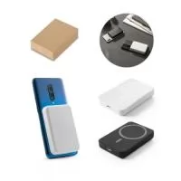 Bateria portátil em ABS 100% reciclado. Tem capacidade de 5