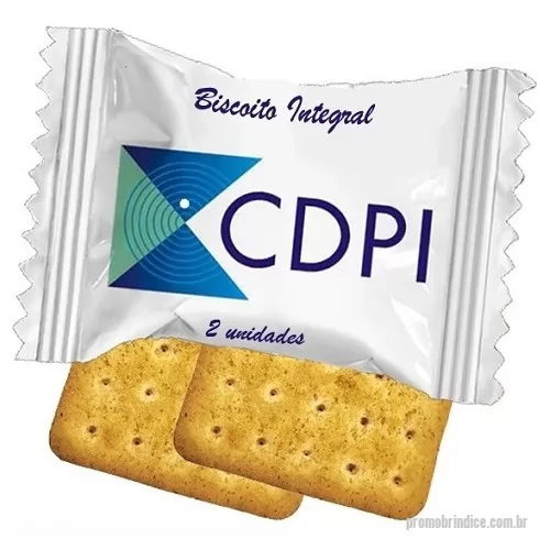 Biscoito personalizado -  Biscoito Integral Personalizado, para desjejum. Tipo: Integral Formato: 2 unidades por sachê Embalagem: Branco Pérola ou Chapada Embalagem Especial: Laminada acima de 20.000 sachês Fechamento da Embalagem: Flow Pack Tamanho da Embalagem: 93 x 62 mm Tamanho Máximo de Impressão: 70 x 60 mm Cores de Impressão: Sem limites de cores Validade: 06 meses Ingredientes: Farinha de trigo enriquecida com ferro e ácido fólico, gordura vegetal, farelo de trigo, amido, açúcar, açúcar invertido, sal, soro de leite, extrato de malte, fermentos químicos: bicarbonato de amônio e bicarbonato de sódio, fermento biológico, emulsificante lecitina de soja, aromatizante. CONTÉM GLÚTEN. ALÉRGICOS: CONTÉM DERIVADOS DE TRIGO, DE LEITE, DE CEVADA E DE SOJA. Informações Nutricionais: Carboidratos 21g., Sódio, 180 mg., Gordura Trans 0g., Colesterol 0g., Proteínas 2,5g., Fibras 2,5g. Quantidades: A partir de 1.000 ou 3 caixas