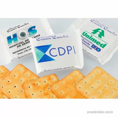 Biscoito personalizado - Biscoito Cream Cracker tradicional ou integral com Embalagem Individual Branco pérola ou Branco perola chapado Personalizada. Cada Embalagem contém 2 Biscoitos. Impressão flexográfica centralizada e colorida com uso de tintas atóxicas a base de água. Não há limite de cores na impressão, porém, recomenda-se o  máximo de 06 cores. Não existe a cobrança de taxas por quantidades de cores na impressão, também não é o cobrado o clichê.  Produção mínima 1.000 Embalagens com a mesma Arte impressa. Validade  6 meses. P
