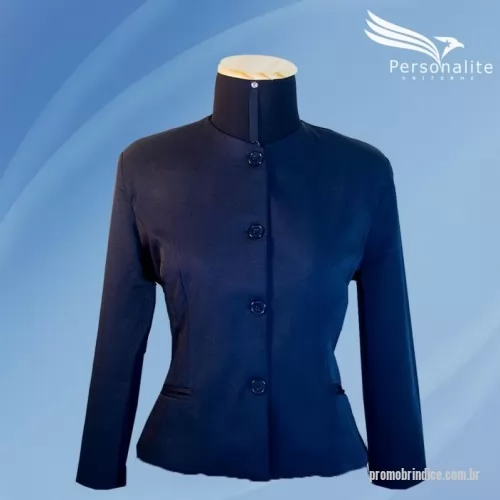 Blazer personalizado - Elegância e sofisticação na medida certa... Blazer feminino, modelo fechado com botões, com tecido de alta qualidade e durabilidade, disponível em diversas cores e com tamanhos do P ao XG. Podendo ainda ser personalizada com seu logotipo em bordado