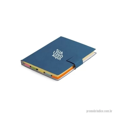 Bloco adesivado personalizado - Bloco Adesivado Personalizado . Este conjunto contém 7 blocos adesivados como brinde, cada um com 25 folhas e uma capa resistente em cartão. Com dimensões de 80 x 105 x 9 mm, é uma escolha perfeita para brindes corporativos e brindes para empresas, oferecendo uma solução prática e elegante para anotações diárias