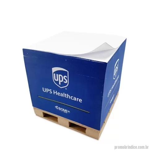 Bloco cubo personalizado - Tamanho: 8 x 8 x7,5 cm de altura. Aproximadamente 750 folhas Impressão somente serigráfica nas laterais.