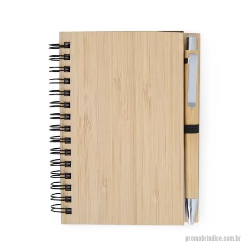 Bloco ecológico personalizado - Bloco de anotações ecológico com caneta. Capa de bambu. Possui aproximadamente 50 folhas brancas pautadas. Acompanha uma caneta de bambu com detalhes em metal.