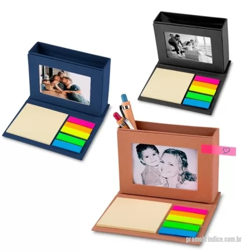 Bloco ecológico personalizado - Bloco de anotações ecológico com autoadesivos, porta caneta e porta retrato. Contém conjunto de cinco bloquinhos autoadesivos coloridos, bloco autoadesivo para anotações , porta canetas e porta retrato.