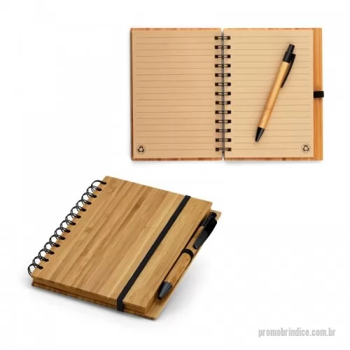 Bloco personalizado - Caderno A6 em bambu com 70 folhas pautadas de papel reciclado. Incluso esferográfica de bambu. 105 x 148 mm