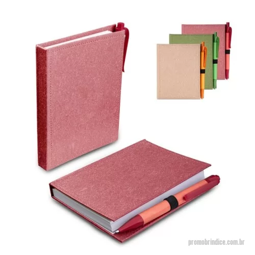 Bloco personalizado - Mini caderno A6 produzido em papel reciclado com capa dura, contendo aproximadamente 100 folhas sem pauta, sticky notes e caneta ecológica combinando com o bloco. A caneta é fabricada em papel reciclado com detalhes em PLA biodegradável, reforçando a proposta sustentável do produto.  Compacto, funcional e moderno, é ideal para anotações rápidas no dia a dia, reuniões, treinamentos, eventos e ações promocionais. Excelente opção para brindes corporativos ecológicos com alta utilidade e visibilidade da marca.  Material: Papel reciclado, capa dura e caneta em papel reciclado com PLA biodegradável.