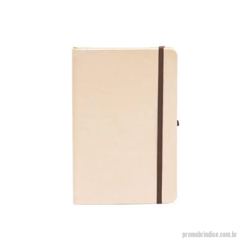 Bloco personalizado - Feita para manter todas as ideias em um só lugar, esta caderneta apresenta uma capa dura de couro sintético com acabamento brilhante, acrescentando um toque de classe no dia a dia. Além disso, possui marcador de página em cetim e elástico de fechamen