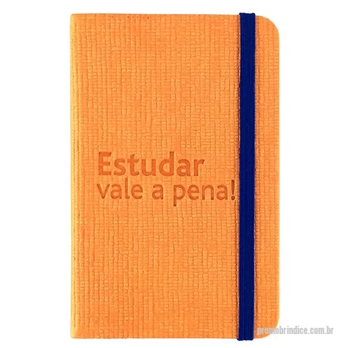 Bloco personalizado - Com um design agradável e de grande utilidade, o moleskine agrada todos os públicos. Material 100% personalizado. Tamanho 9x14 ou 14x21 cm. Capa revestida em papel especial com gravação em baixo relevo ou hot stamping. Miolo possui 80 folhas com ou sem personalização no papel off set ou pólen. Elástico para fechamento e fitilho. 