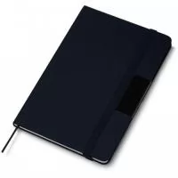 Bloco de anotações com placa de metal para personalização, fechamento em fita elástica, capa dura em material reciclável, miolo com 80 folhas pautadas na cor bege. NÃO ACOMPANHA CANETA.