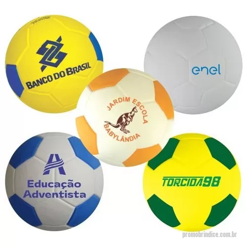 Bola de Futebol personalizada - Mini Bola de EVA n° 5 modelo futebol, com 12 cm de diâmetro, com duas aplicações da logomarca.