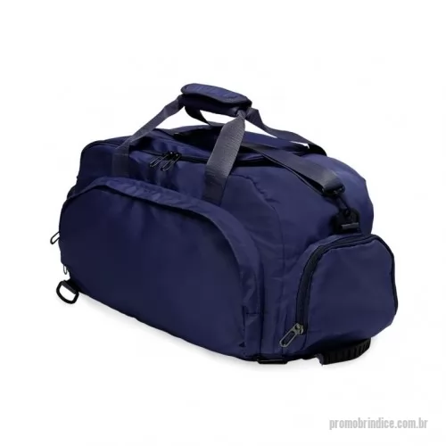 Bolsa de academia personalizada -  Bolsa esportiva de 32 litros em poliéster resistente à água com cinco compartimentos, sendo três deles exclusivos para tênis, itens molhados e armazenamento das alças de costas . Com alça transversal removível e alça de mãos com suporte de juntura, a bolsa contém alças para as costas ocultas no compartimento inferior, podendo ser transportada como mochila.