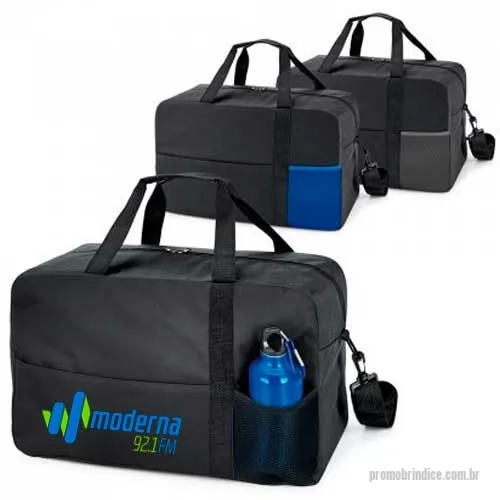 Bolsa Esportiva personalizada - Bolsa esportiva produzida em nylon  600D, possui bolso frontal com zíper e  bolso em tela. Alça de ombro ajustável Squeeze não incluso. Medidas 440 x 270 x 220 mm. Gravação em serigrafia ou bordado.