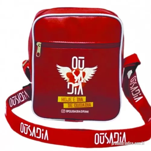 Bolsa Esportiva personalizada - BOLSA ESPORTIVA EM SINTETICO COM ZIPER , BOLSO NA FRENTE COM ZIPER ,ALÇA UNICA COM REGULADOR  MEDIDAS 18X21X8 