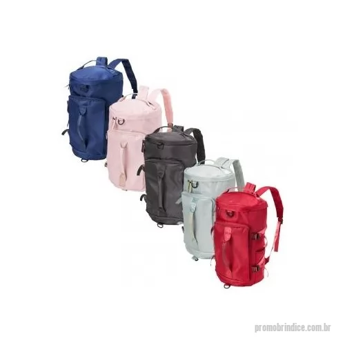 Bolsa Esportiva personalizada - Bolsa esportiva de 25 litros em poliéster de impacto impermeável com três compartimentos, sendo um deles exclusivos para tênis. Compartimento principal com dois bolsos, sendo um deles com zíper exclusivo para itens molhados. Com bolsos laterais e duas alças de mãos, a bolsa contém alças de compensação, alça transversal removível e alças para as costas ocultas no compartimento inferior, podendo ser transportada como mochila.  Altura : 23 cm Largura : 48 cm Profundidade : 23 cm Peso aproximado (g): 523