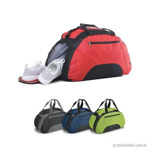 Bolsa Esportiva personalizada - Bolsa esportiva em 600D com fundo em placa semi-rígida. Bolso frontal e bolso lateral para calçado, ambos com zíper. Alça de ombro ajustável. Capacidade até 30 L. 520 x 300 x 255 mm