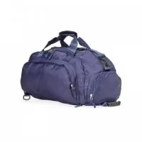 Bolsa esportiva de 32 litros em poliéster de impacto impermeável com cinco compartimentos, sendo três deles exclusivos para tênis, itens molhados e armazenamento das alças de costas. Com alça transversal removível e alça de mãos com suporte de juntura, a bolsa contém alças de compensação e alças para as costas ocultas no compartimento inferior, podendo ser transportada como mochila.