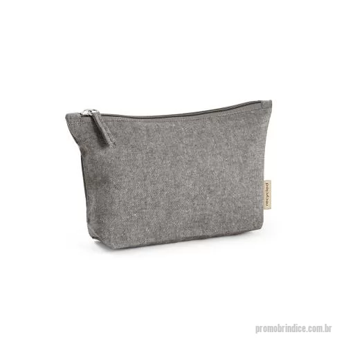 Bolsa multifunções personalizada - Bolsa multifunções Personalizada 92366 com sua logomarca. 20 anos ajudando a cotar Brindes Promocionais com várias empresas num único clique. Bolsa multifunções em 70% algodão reciclado e 30% poliéster reciclado (140 g/m²). Interior com forro 100% algodão. 200 x 125 x 40 mmBolsa multifunções em 70% algodão reciclado e 30% poliéster reciclado (140 g/m²). Interior com forro 100% algodão. 200 x 125 x 40 mmBolsa multifunções Personalizada, 179276, Lara Brindes. Clique e Cote no Portal PromoBríndice!