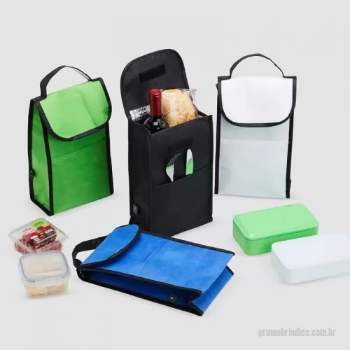 Bolsa para piquenique personalizada - Bolsa térmica de rPET com capacidade de 4 litros com bolso frontal. Feita a partir de materiais recicláveis