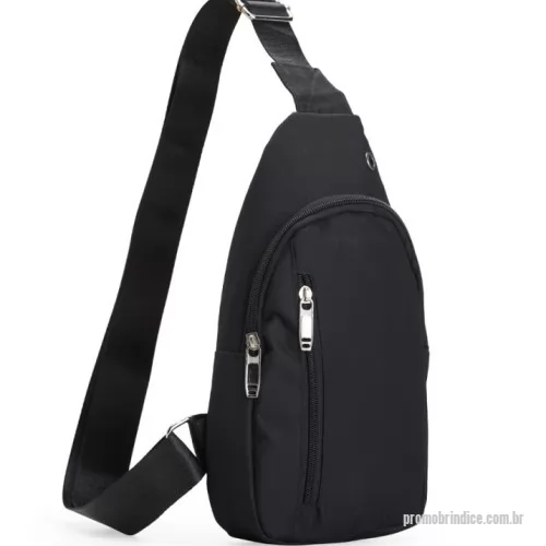 Bolsa personalizada - Bolsa de ombro em nylon com 2 compartimentos e bolso interno, possui saída para fone de ouvido. Alça transversal com opção de regulagem.