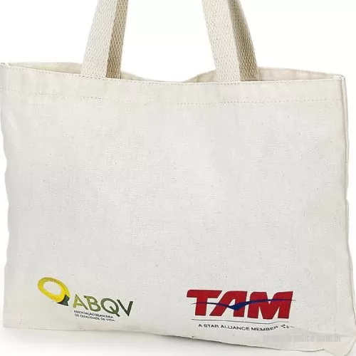 Bolsa térmica personalizada - BOLSA TERMICA PARA BRINDES PERSONALIZADA EM NYLON 600 COM ZIPER EM U , VIES NO ACABAMENTO , ALÇA DUPLA DE OMBRO  MEDIDAS 32X20X20 X 1