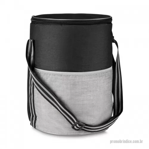 Bolsa térmica personalizada - Bolsa térmica, capacidade 25 litros, tecido nylon mescla na cor cinza e grafite, bolso frontal, alça de ombro regulável, parte interna soldada = retém liquido, gravação bolso frontal ou tampa.