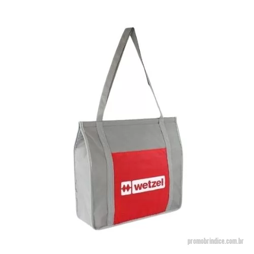 Bolsa térmica personalizada - Sacola Térmica personalizada. Todos nossos produtos são de fabricação própria podendo ser alterado, medidas, materiais, cores e detalhes do produto. Tambem personalizamos o item como preferir, trabalhamos com diversos métodos de gravação, proporcionando uma linda apresentação do produto. Faça já seu orçamento e receba um atendimento premium.