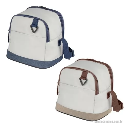 Bolsa térmica personalizada - Bolsa térmica, bolso frontal, argola para chave, dois acessos ao compartimento interno, alça para regulagem e parte interna soldada.