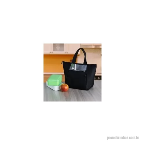 Bolsa térmica personalizada - Bolsa térmica com capacidade de 7 litros com bolso frontal e alças de mãos.