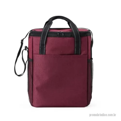 Bolsa térmica personalizada - Bolsa térmica de poliéster de 16 litros com bolso frontal e bolsos laterais de nylon. Acompanha placa com fixação de velcro, com divisórias para organização interna. Cores Disponíveis: Preto e Vermelho.