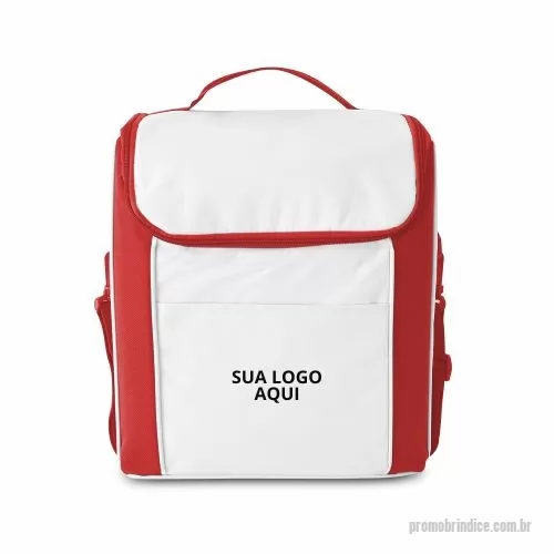 Bolsa térmica personalizada - Apresentamos a bolsa térmica de 12 L em 600D, perfeita para brindes corporativos. Com zíper duplo, alça ajustável em webbing e bolso frontal, ela combina praticidade e durabilidade. Certificada pela EU Food Grade, garante a qualidade e segurança para transportar alimentos e bebidas. Ideal para eventos, campanhas promocionais e uso diário. Personalize com o logo da sua empresa e ofereça aos seus clientes um brinde funcional e estiloso. Medidas: 290 x 340 x 190 mm.