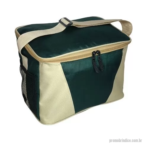 Bolsa térmica personalizada - Bolsa Termica Confeccionada em oxford plastificado, forro interno bagun espelhado fechando com solda eletronica para nao vazamento de liquidos, ziper n 08 capacidade de 18 litros, alça longa