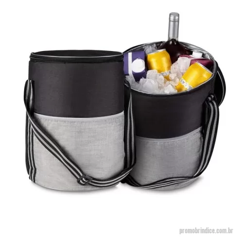 Bolsa térmica personalizada - Bolsa térmica com capacidade de 25 litros. Fabricada em tecido nylon mescla 300D na cor cinza e grafite, possui bolso frontal e alça de ombro regulável. Parte interna soldada que pode reter liquidos. Gravação no bolso frontal ou tampa.