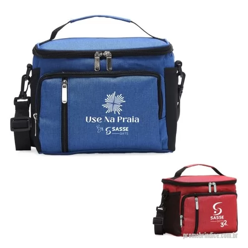 Bolsa térmica personalizada - Bolsa térmica de poliéster com três compartimentos, capacidade de 11 litros. A bolsa possui revestimento térmico em PEVA atóxico com costura soldada (não vaza), alça de mão, bolsos laterais telados e acompanha alça transversal.