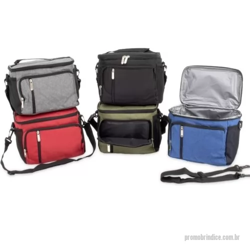 Bolsa térmica personalizada - Descrição: Bolsa térmica de poliéster com três compartimentos, capacidade de 11 litros. A bolsa possui revestimento térmico em PEVA atóxico com costura soldada (não vaza), alça de mão, bolsos laterais telados e acompanha alça transversal.  Altura :  18 cm  Largura :  24 cm  Profundidade :  14,5 cm