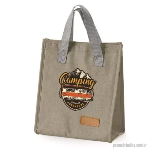 Bolsa térmica personalizada - Bolsa térmica Personalizada 6024 com sua logomarca. 20 anos ajudando a cotar Brindes Promocionais com várias empresas num único clique. Descrição: Bolsa térmica confeccionada em Oxford com capacidade de 6 litros com fechamento em velcro. Contém alças de mãos e plaquinha personalizável fixa.  Altura :  26 cm  Largura :  22 cm  Profundidade :  13 cmDescrição: Bolsa térmica confeccionada em Oxford com capacidade de 6 litros com fechamento em velcro. Contém alças de mãos e plaquinha personalizável fixa.  Altura :  26 cm  Largura :  22 cm  Profundidade :  13 cmBolsa térmica Personalizada, 180223, Skill Brindes. Clique e Cote no Portal PromoBríndice!