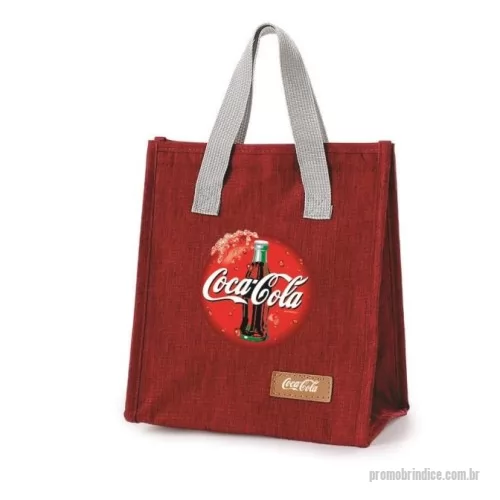 Bolsa térmica personalizada - Bolsa térmica Personalizada 6024 com sua logomarca. 20 anos ajudando a cotar Brindes Promocionais com várias empresas num único clique. Descrição: Bolsa térmica confeccionada em Oxford com capacidade de 6 litros com fechamento em velcro. Contém alças de mãos e plaquinha personalizável fixa.  Altura :  26 cm  Largura :  22 cm  Profundidade :  13 cmDescrição: Bolsa térmica confeccionada em Oxford com capacidade de 6 litros com fechamento em velcro. Contém alças de mãos e plaquinha personalizável fixa.  Altura :  26 cm  Largura :  22 cm  Profundidade :  13 cmBolsa térmica Personalizada, 180231, Skill Brindes. Clique e Cote no Portal PromoBríndice!