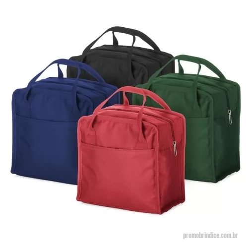 Bolsa térmica personalizada - Bolsa térmica em Oxford resistente à água com fechamento em zíper e capacidade para até 7 litros. Possui revestimento interno em manta de alumínio, ideal para conservar a temperatura de alimentos e bebidas por mais tempo. Conta ainda com dois bolsos abertos, frontal e traseiro, além de um par de alças de mão para transporte.