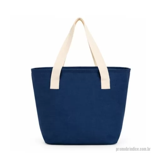 Bolsa térmica personalizada - Bolsa térmica estilo tote personalizada, uma opção moderna e versátil para brindes corporativos, kits empresariais, eventos, ações promocionais e uso no dia a dia.  Confeccionada em poliéster com detalhes e alças em algodão, possui capacidade aproximada de 9 litros e revestimento térmico interno em folha de alumínio, auxiliando na conservação da temperatura de alimentos e bebidas.  Disponível em diversas cores, permitindo combinar o produto com diferentes campanhas e identidades visuais.  Medidas aproximadas: 33 cm de largura × 25 cm de altura × 15 cm de profundidade.  Área aproximada para personalização: 15 × 18 cm.  Um brinde útil e reutilizável, com excelente espaço para destacar a sua marca.  Personalize com a sua marca.