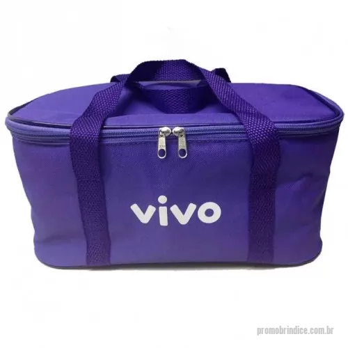 Bolsa térmica personalizada - Bolsa térmica (6 litros) produzida em nylon 600, com alças de mão. Somos fabricantes, podemos produzir essa peça em qualquer combinação de cores. Gravação em serigrafia, bordado ou sublimação. Medidas 35x16x16