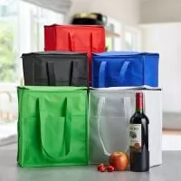 Bolsa Térmica com Bolso Frontal