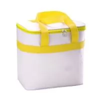 Bolsa térmica personalizada possui alça transversal regulável (não removível). Todos nossos produtos são de fabricação própria podendo ser alterado, medidas, materiais, cores e detalhes do produto. Tambem personalizamos o item como preferir, trabalhamos com diversos metódos de gravação, proporcionando uma linda apresentação do produto. Faça já seu orçamento e receba um atendimento personalizado