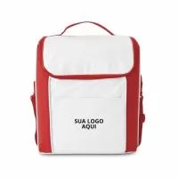 Apresentamos a bolsa térmica de 12 L em 600D, perfeita para brindes corporativos. Com zíper duplo, alça ajustável em webbing e bolso frontal, ela combina praticidade e durabilidade. Certificada pela EU Food Grade, garante a qualidade e segurança para transportar alimentos e bebidas. Ideal para eventos, campanhas promocionais e uso diário. Personalize com o logo da sua empresa e ofereça aos seus clientes um brinde funcional e estiloso. Medidas: 290 x 340 x 190 mm.