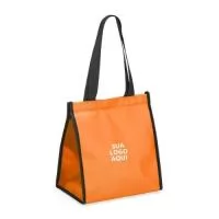 Apresentamos a Bolsa Térmica de 6 Litros Personalizada, a escolha perfeita para manter suas refeições e bebidas na temperatura ideal durante o dia. Feita em TNT resistente, com fechamento em velcro, essa bolsa é prática e fácil de transportar. Com dimensões de 28 cm de altura, 25 cm de largura e 16,5 cm de profundidade, ela oferece amplo espaço interno. Além disso, é leve, pesando apenas 55g. Personalize com a sua marca e ofereça um brinde que será útil no cotidiano dos seus clientes, destacando a sua empresa de maneira elegante e funcional!
